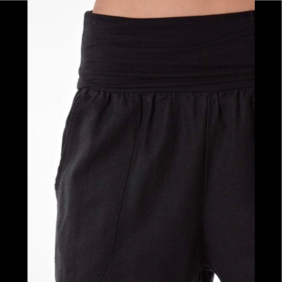 Emma’s closet - relaxed linen pants w/ rayon band - Picture 3 of 8